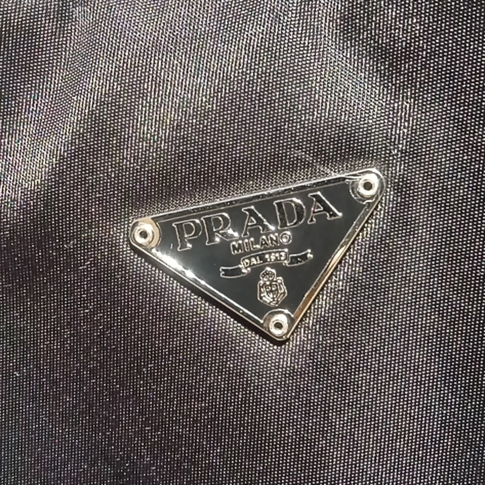 Prada bag - Picture 2 of 6